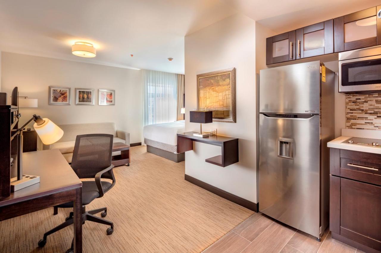 Staybridge Suites - Saltillo By Ihg Εξωτερικό φωτογραφία
