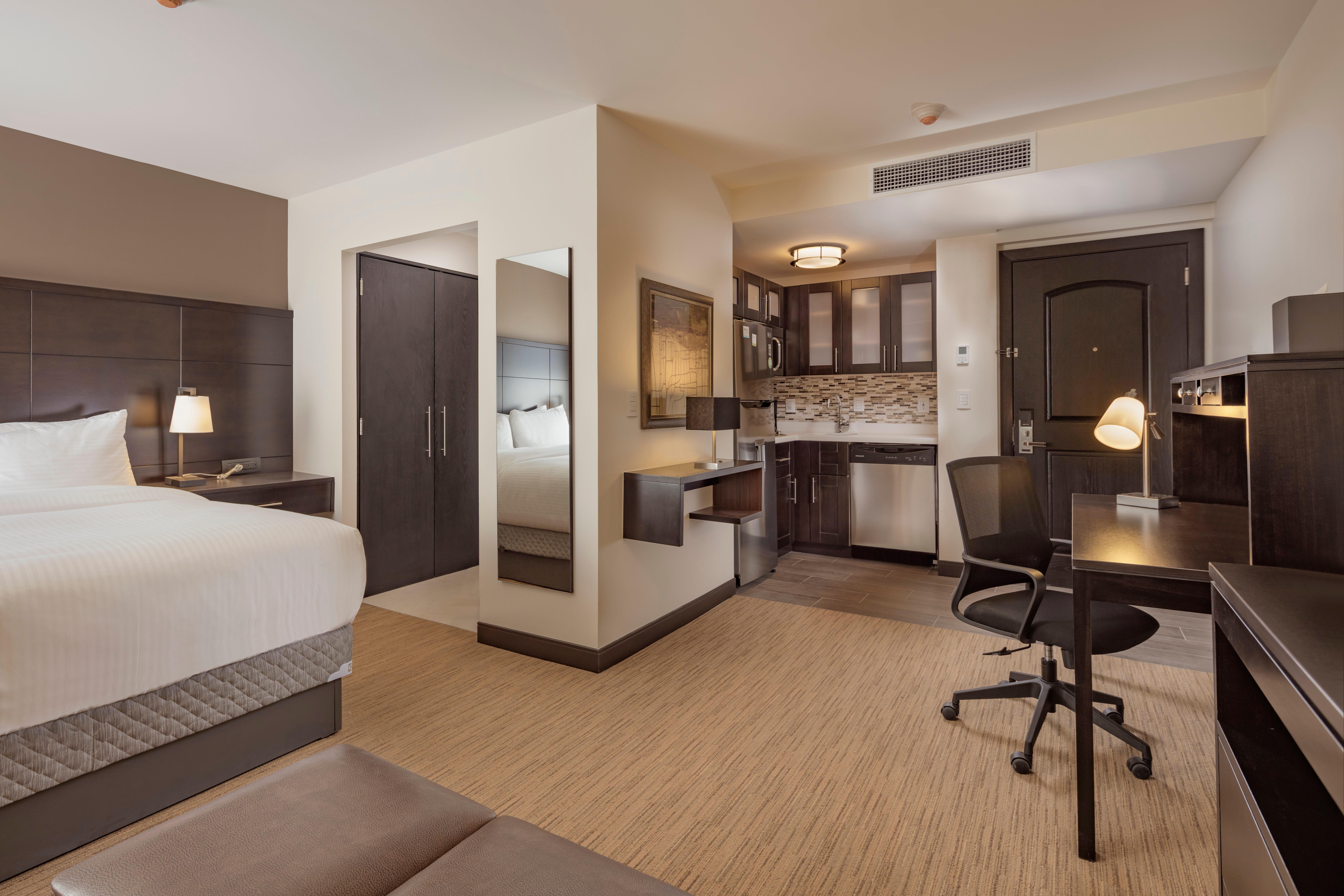 Staybridge Suites - Saltillo By Ihg Εξωτερικό φωτογραφία