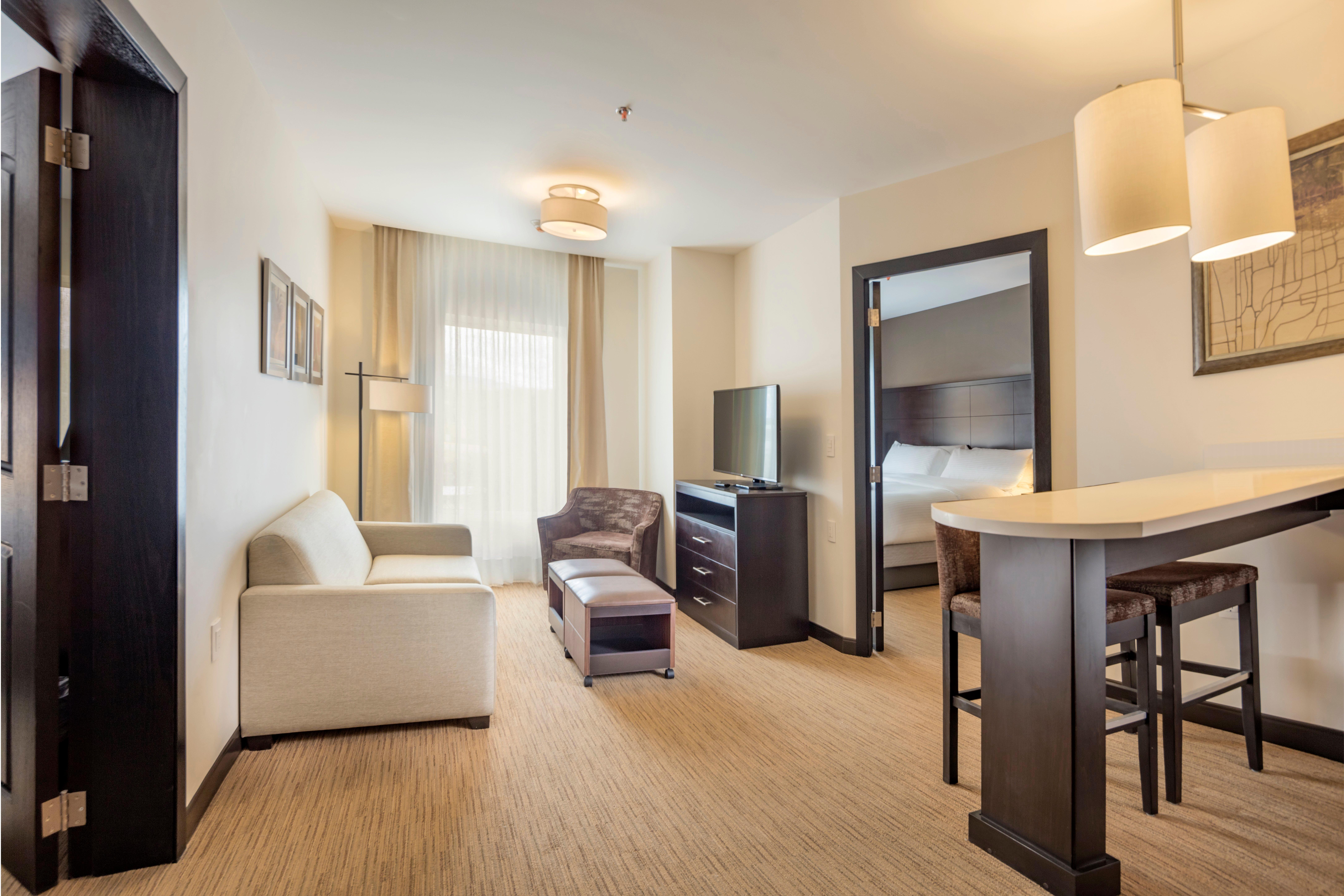 Staybridge Suites - Saltillo By Ihg Εξωτερικό φωτογραφία