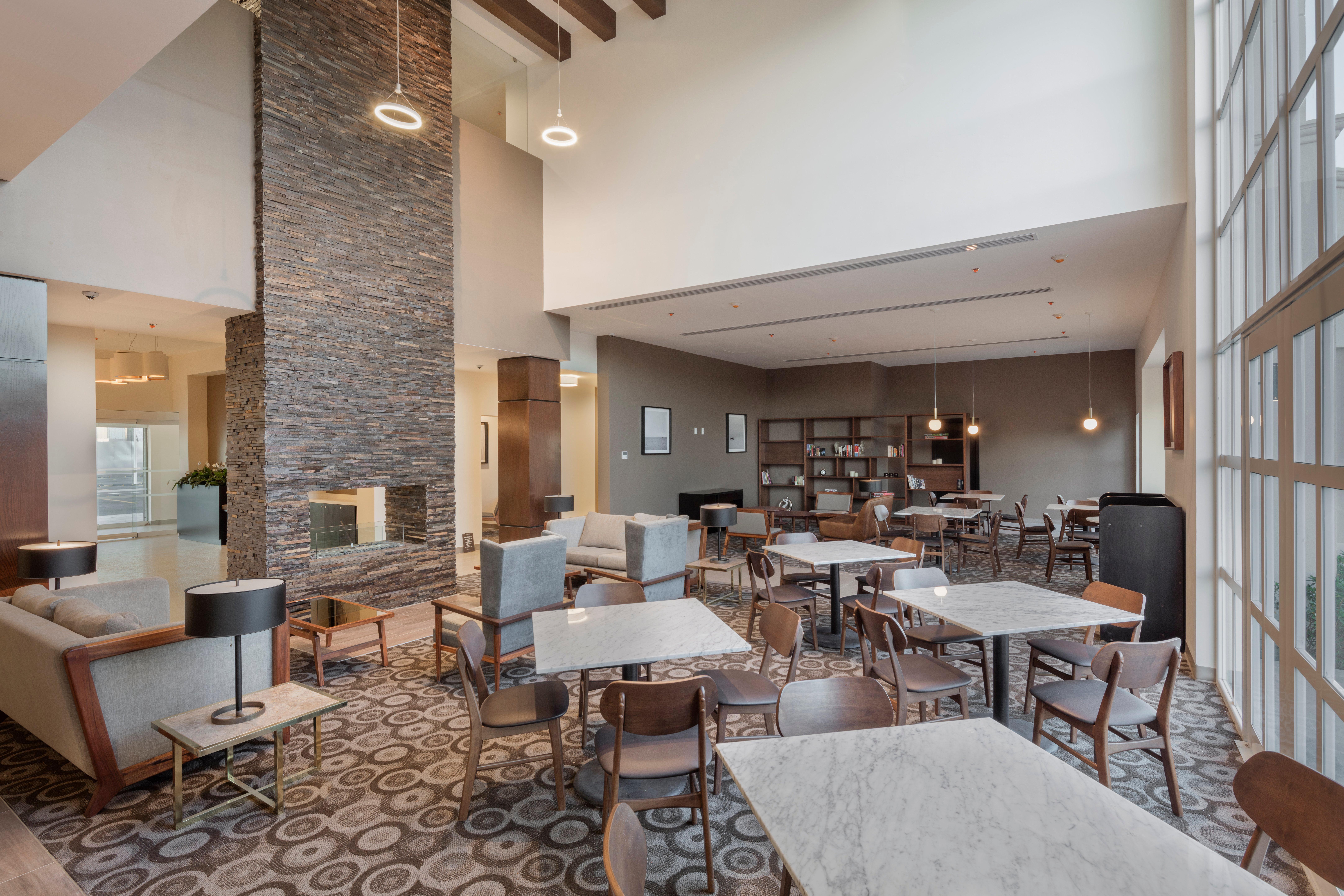 Staybridge Suites - Saltillo By Ihg Εξωτερικό φωτογραφία