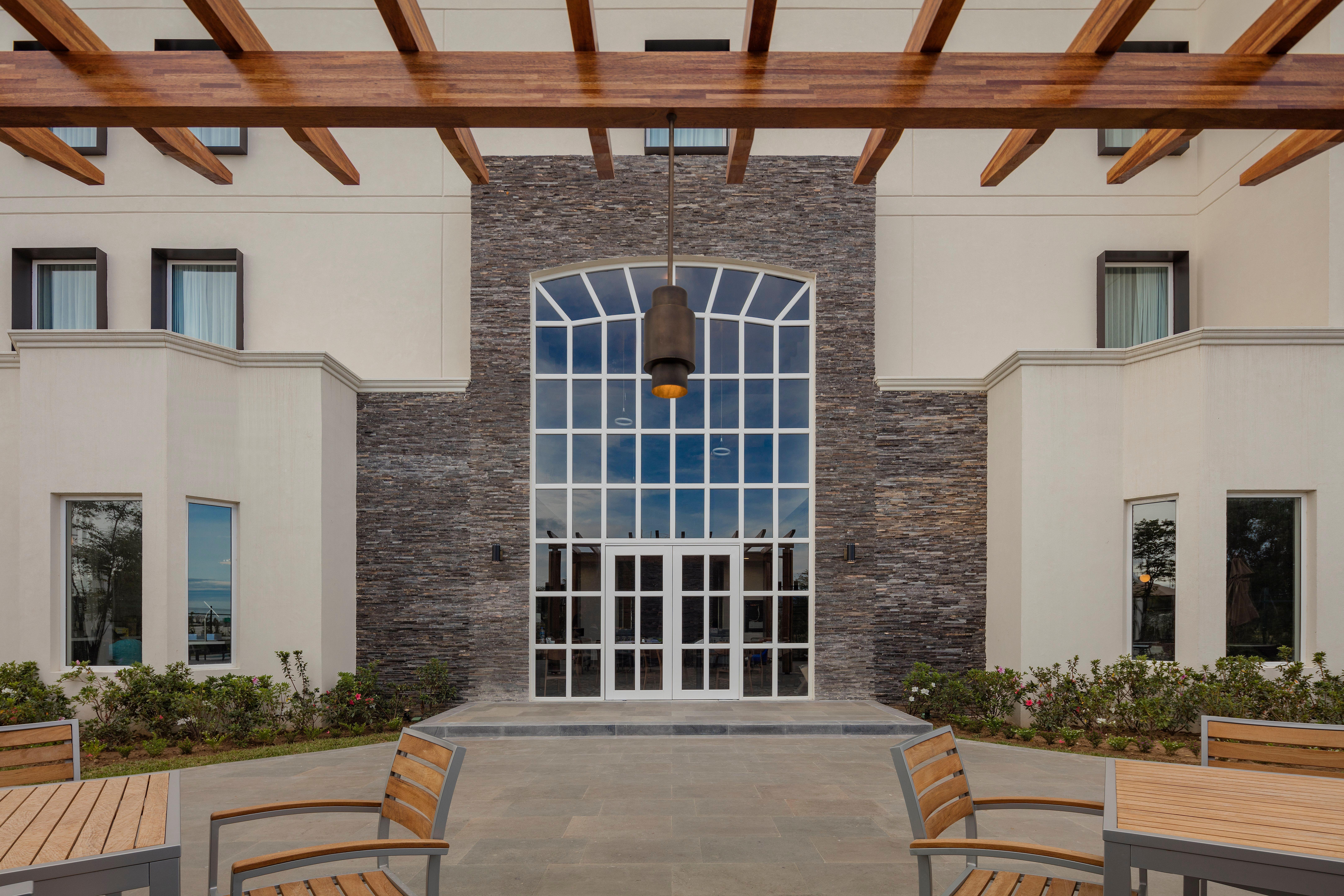 Staybridge Suites - Saltillo By Ihg Εξωτερικό φωτογραφία